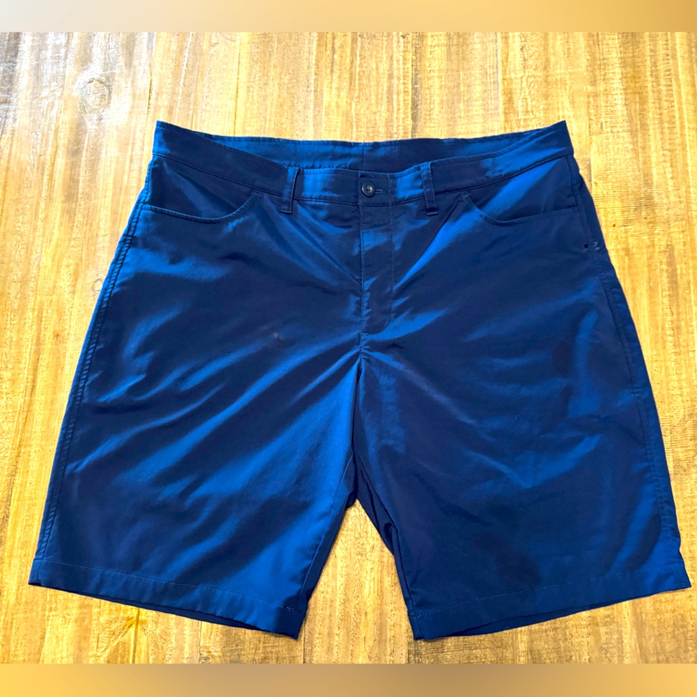 Under Armour Shorts Mens Size 40 Navy Blue Heat Gear Performance Stretch Golf